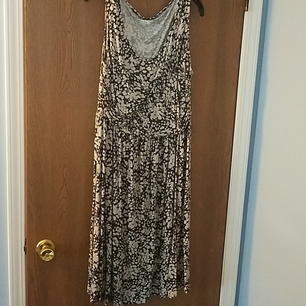 Sleeveless Old Navy dress